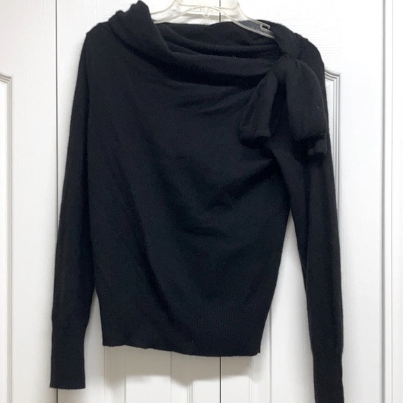 Theory Black Cashmere Sweater - Picture 13 of 14